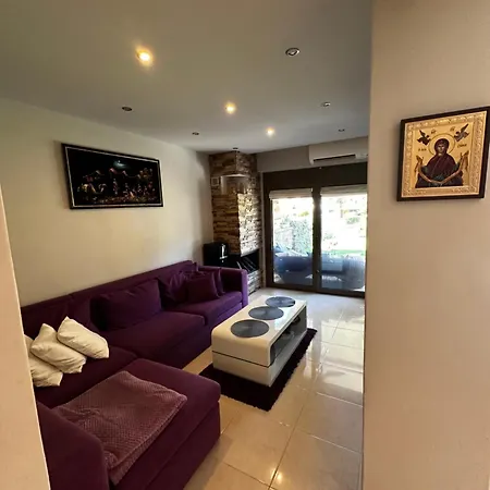 Neli Holiday home *